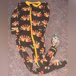 Kickee pants 9-12m turkey one piece pajamas